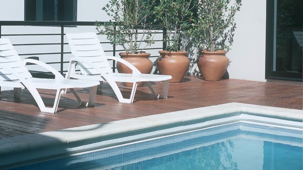 Sol. Pileta. #NHMendozaCordillera 
¿Ya elegiste tu habitación para el fin de semana largo? 
Reservá ahora - bit.ly/NHMendozaCordi…