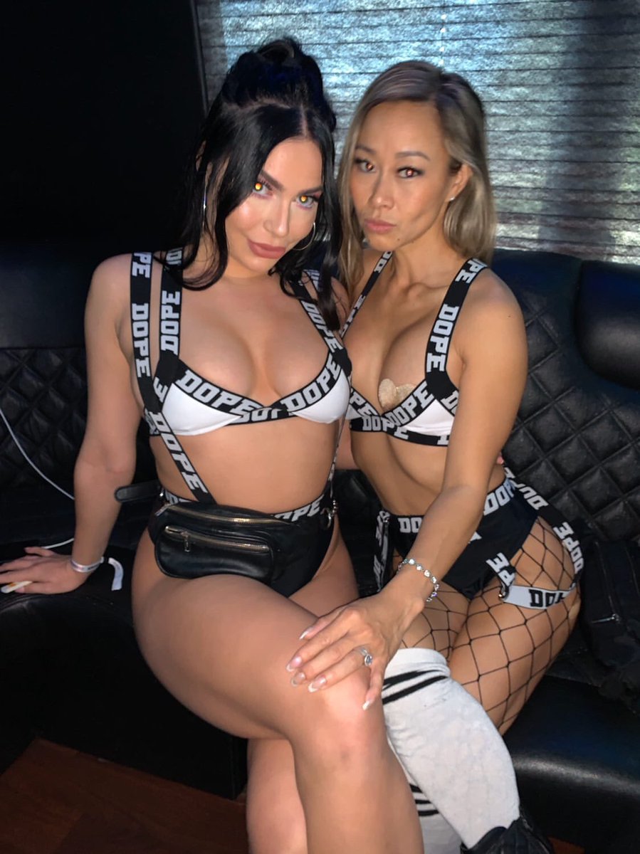 DopeVitamins's tweet photo. Have you met our Dope Models yet? #EDCO #EDCOrlando2019 #dopemodels #dopevitamins https://t.co/dJW6NwT6Kf