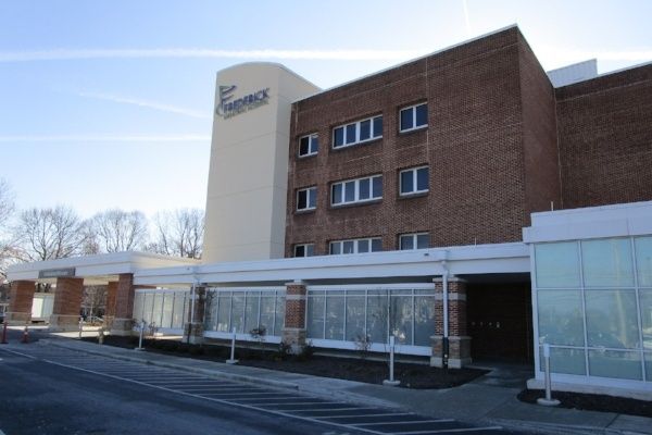 Utilizing over 100,000 pounds of #galvanizedmetal, stainless steel, and aluminum #ductwork, we were able to remodel the Frederick Memorial Hospital: 
buff.ly/324cE55