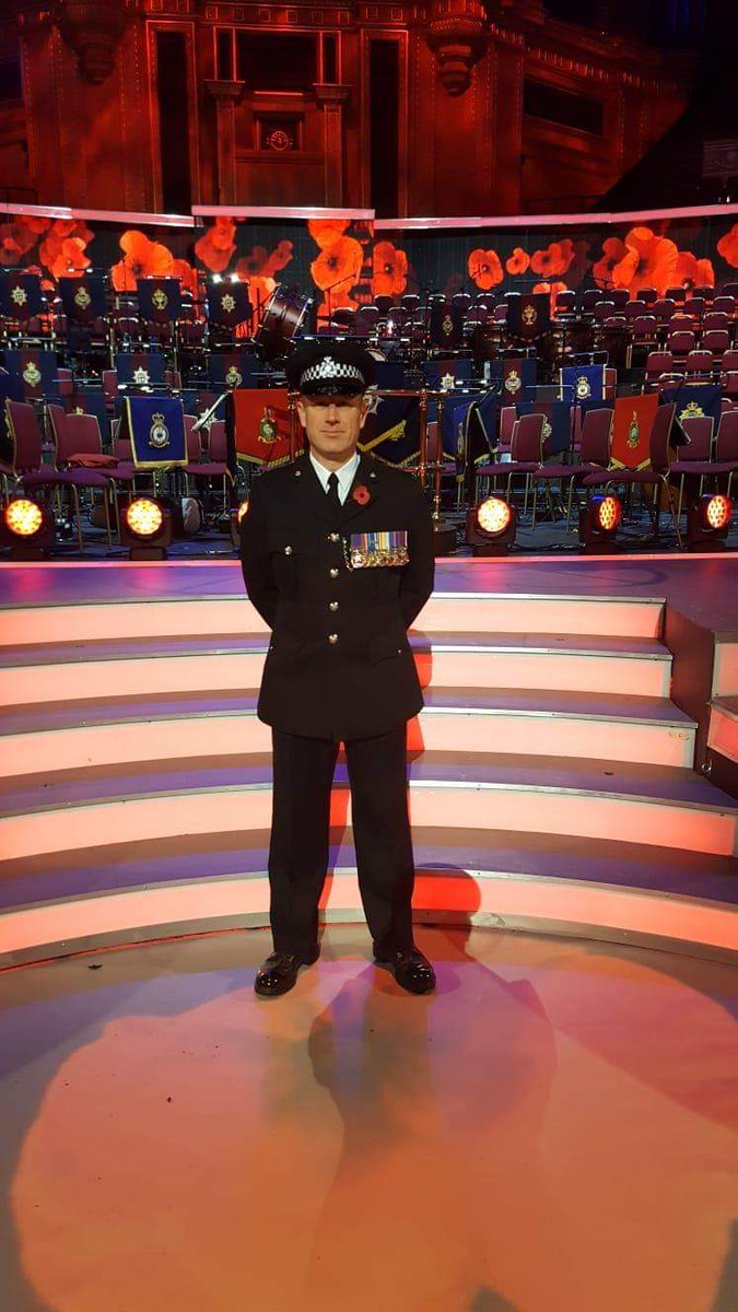CCLeicsPolice's tweet image. Very proud of PC Karl Turner of @leicspolice who represented the police service at the National Festival of Remembrance this weekend 

#FestivalofRemembrance
#RemembranceSunday