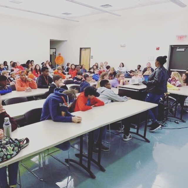 patrickjllc's tweet image. All the way from South Carolina over 200 - 7th graders, Fisher Middle School - Awesome Group! #thewatertreatmentcycle #stem #steam #water #technology