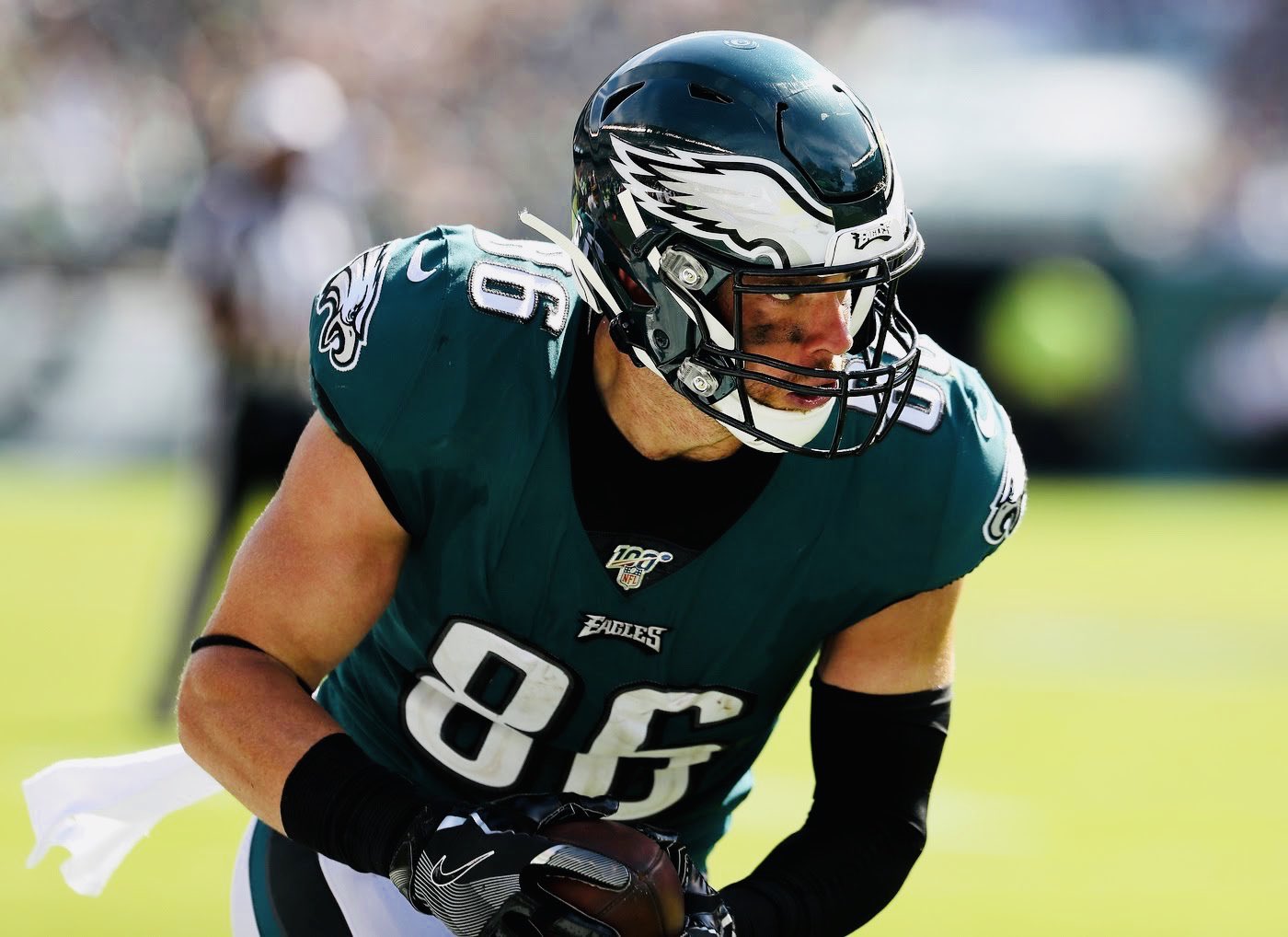 Happy birthday to the best tight end in football, Zach Ertz. 