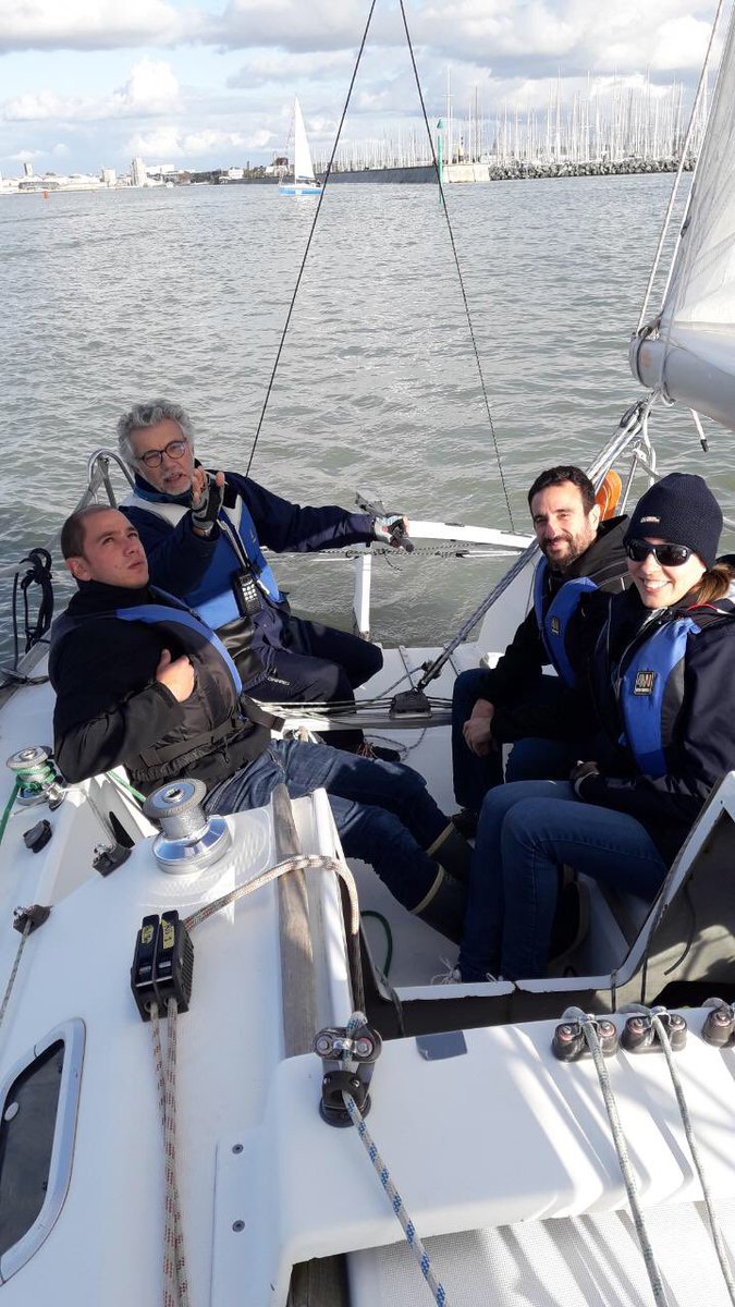_PALR_'s tweet photo. Bravo à l’équipe du port (Emmanuel, Samuel, Clément, Romain et Marine), victorieuse de la manche d’entraînement du challenge nautique de @UnivLaRochelle avec le SUAPSE et le Lions club de #laRochelle au profit du #Handicap @Handi_Univ https://t.co/SOYAclN5yR
