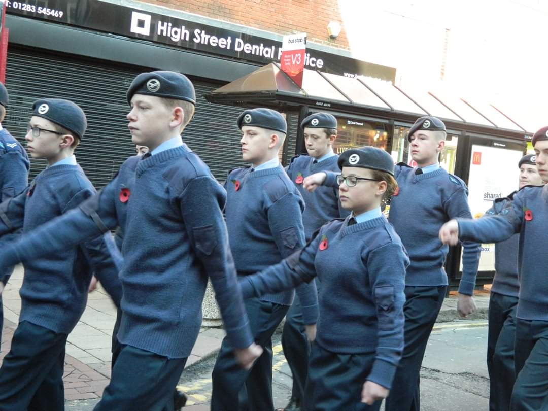 351ATC's tweet photo. 40+ air cadets &amp; staff paraded through Burton for Remembrance Sunday.  351 Sqn were then presented with the trophy for Best Cadet Force. #RemembranceSunday @OCStaffsWing @Wsc4Staffs @351ATC @ https://t.co/bw4MYcR08T