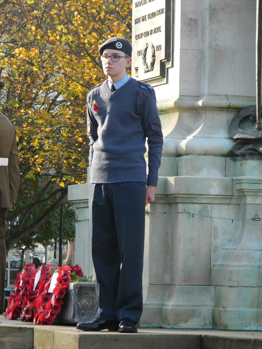 351ATC's tweet photo. 40+ air cadets &amp; staff paraded through Burton for Remembrance Sunday.  351 Sqn were then presented with the trophy for Best Cadet Force. #RemembranceSunday @OCStaffsWing @Wsc4Staffs @351ATC @ https://t.co/bw4MYcR08T