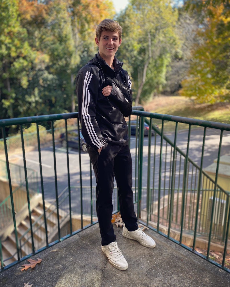 MattyBRaps's tweet photo. what y’all up to today? https://t.co/vxrNVCCGrc