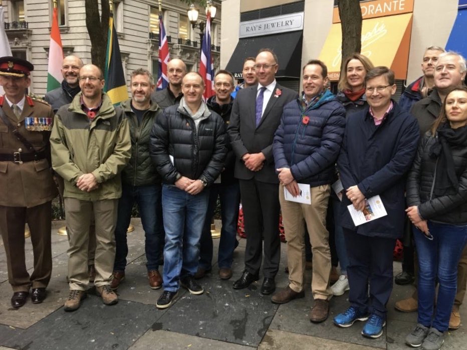 UKMilAd_UN's tweet image. A beautiful Remembrance service @QEIIGarden with @UKinNewYork great turnout in the bracing weather: 🇺🇸🇬🇧🇦🇺🇨🇦 @orncgreenwich @SGS_NY @UKdefUS @AFF_Team and many others. Thankyou 🇬🇧@UNPeacekeeping &amp;amp; representatives @ComdtRCDS.  @CanadaUN @AustraliaUN @wabbey @VeteransGovUK