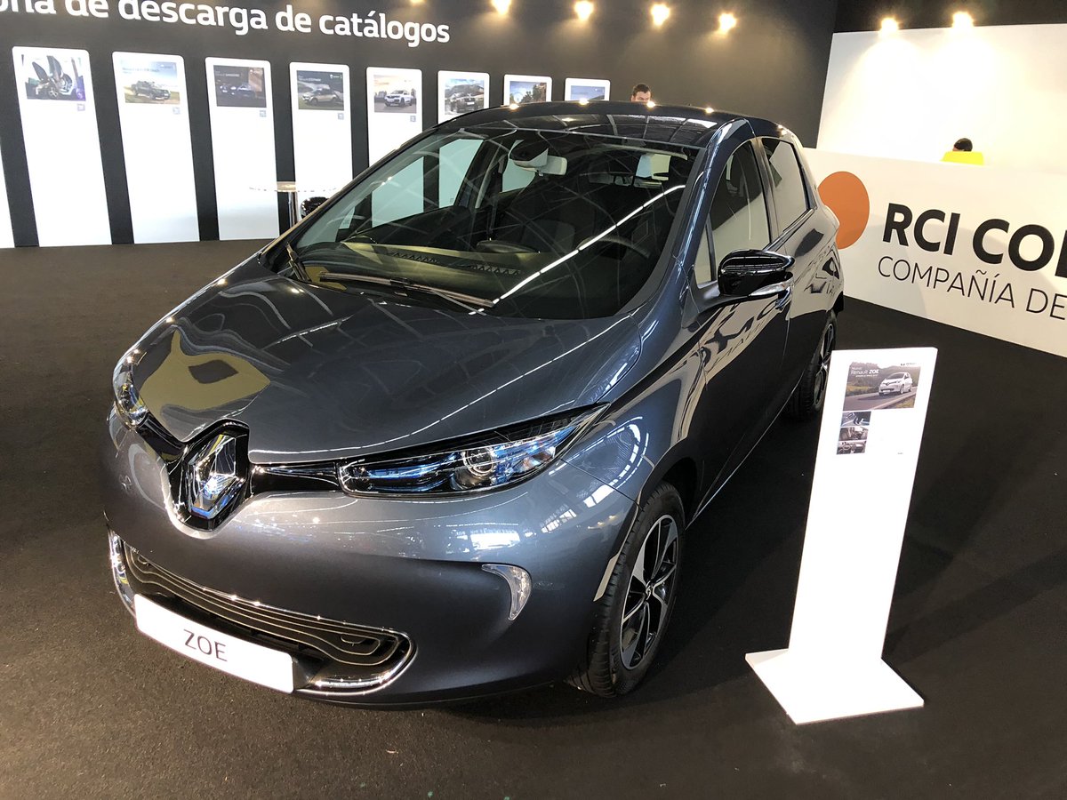 ExpoCarAnt's tweet photo. Ven a conocer el #Twizy y toda su familia @renault_co en #expocar2019 pabellón amarillo https://t.co/APx5zai9p1