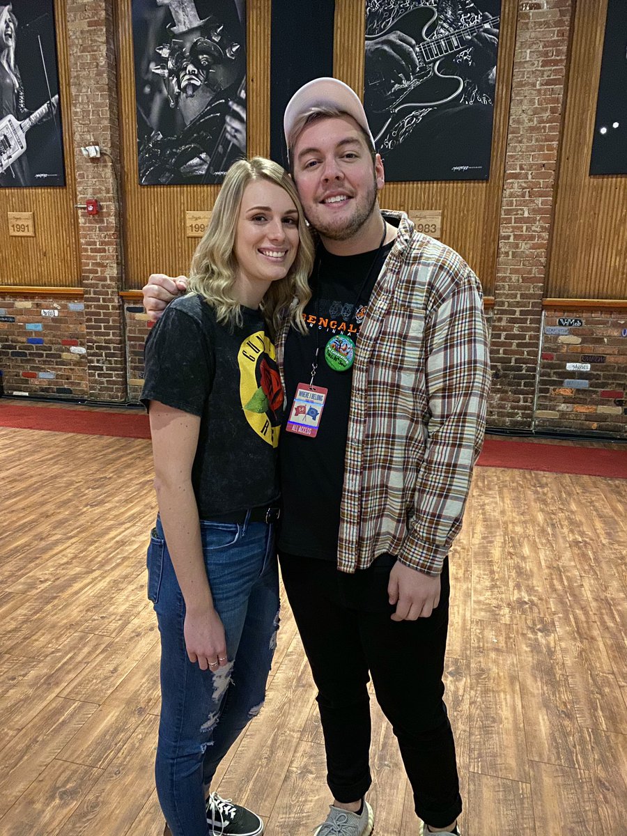 alyb143's tweet photo. Drove 5 hours to see these guys again. so worth it❤️ https://t.co/PfAsBizMUN