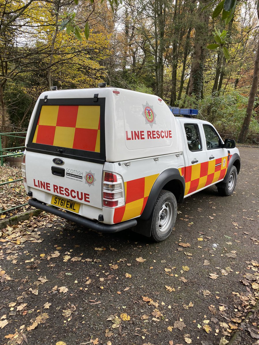 Tilly_Fire's tweet photo. Fire fighters from Tillicoultry assisting in a joint exercise at Alva Glen with crews from Alloa Wholetime and RDS @lochgellyfs and @OchilMRT. Fantastic joint partnership working. #workinginpartnership #rescueservices #notjustfire https://t.co/M4wrMEYwdI