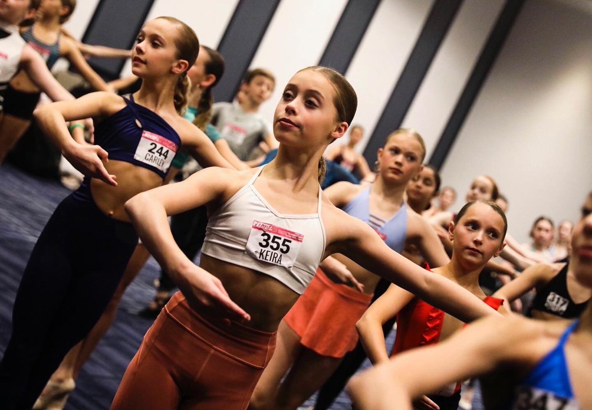 JUMP Dance Convention tweet media