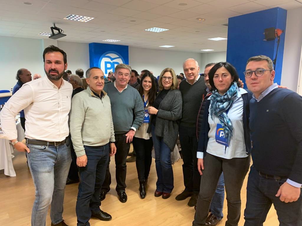 PPdeLugo's tweet photo. 🔵 O @PPdeLugo gañou outra vez as eleccións na provincia. Grazas aos 68.000 lucenses que confiaron en nós.

Obtivemos 11.000 votos máis que a segunda forza politica e incrementamos o noso apoio en máis de 6 puntos https://t.co/XJuNhodUA1