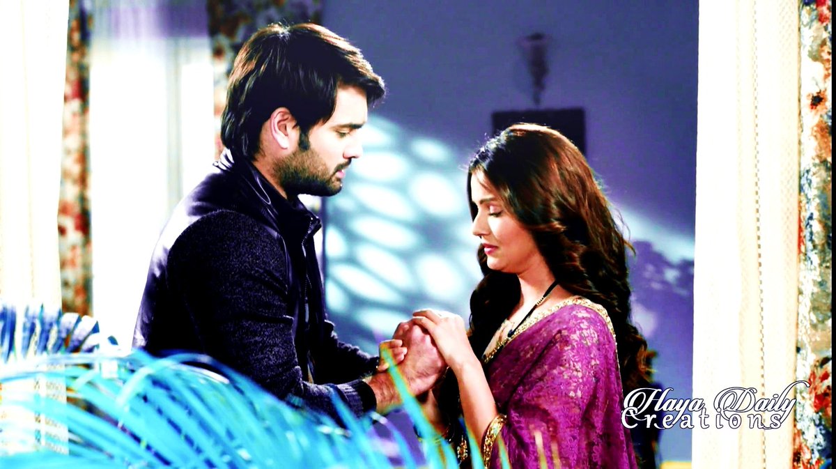 curlyyyh3ad_'s tweet photo. #Harman gets upset on finding Preeto & Harak's truth #Saumya consoles him!π
H : Main ab uss ghar mein wapas nahi jaa sakta...Nahi jaasakta !π
This scene has my heart the way they always stood by each other in their good & bad times no matter what is goals π©ββ€οΈβπβπ¨β€οΈ
#ReliveHaYa https://t.co/pu9wRgVb9a