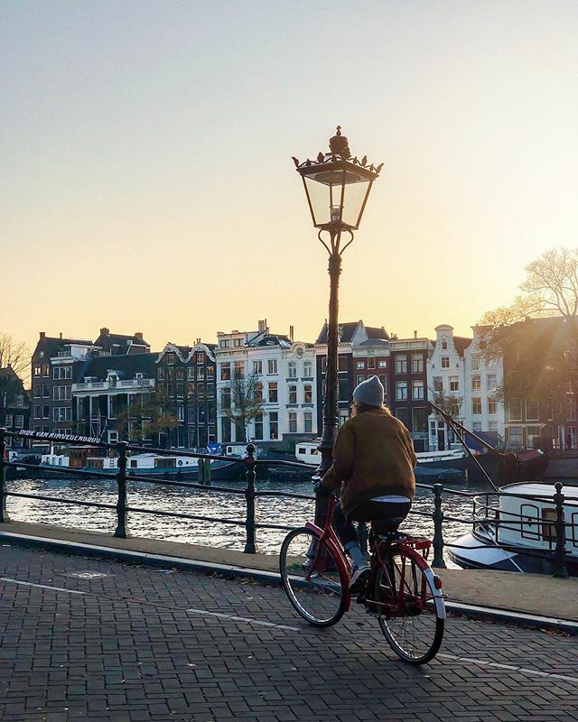 Brisk bike rides and blue skies remind me why I love this city so much 🚴🏼‍♂️ It’s been a minute since I posted a photo like this of Amsterdam, and it’s inspired me to get back out with my camera and explore the city to capture some shots for my much negl… ift.tt/2CuomeT