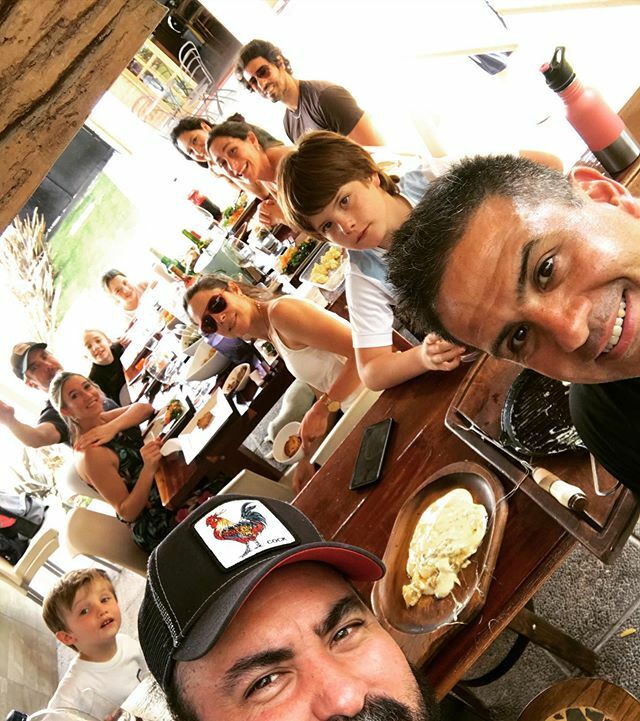 mauhudson's tweet photo. Tremendo asadito de domingo...
@baldinimatias 👏👏👏 feliz compañía..
#friends #food #wine https://t.co/UCrCZzuVNo https://t.co/bQINeAC2Ea