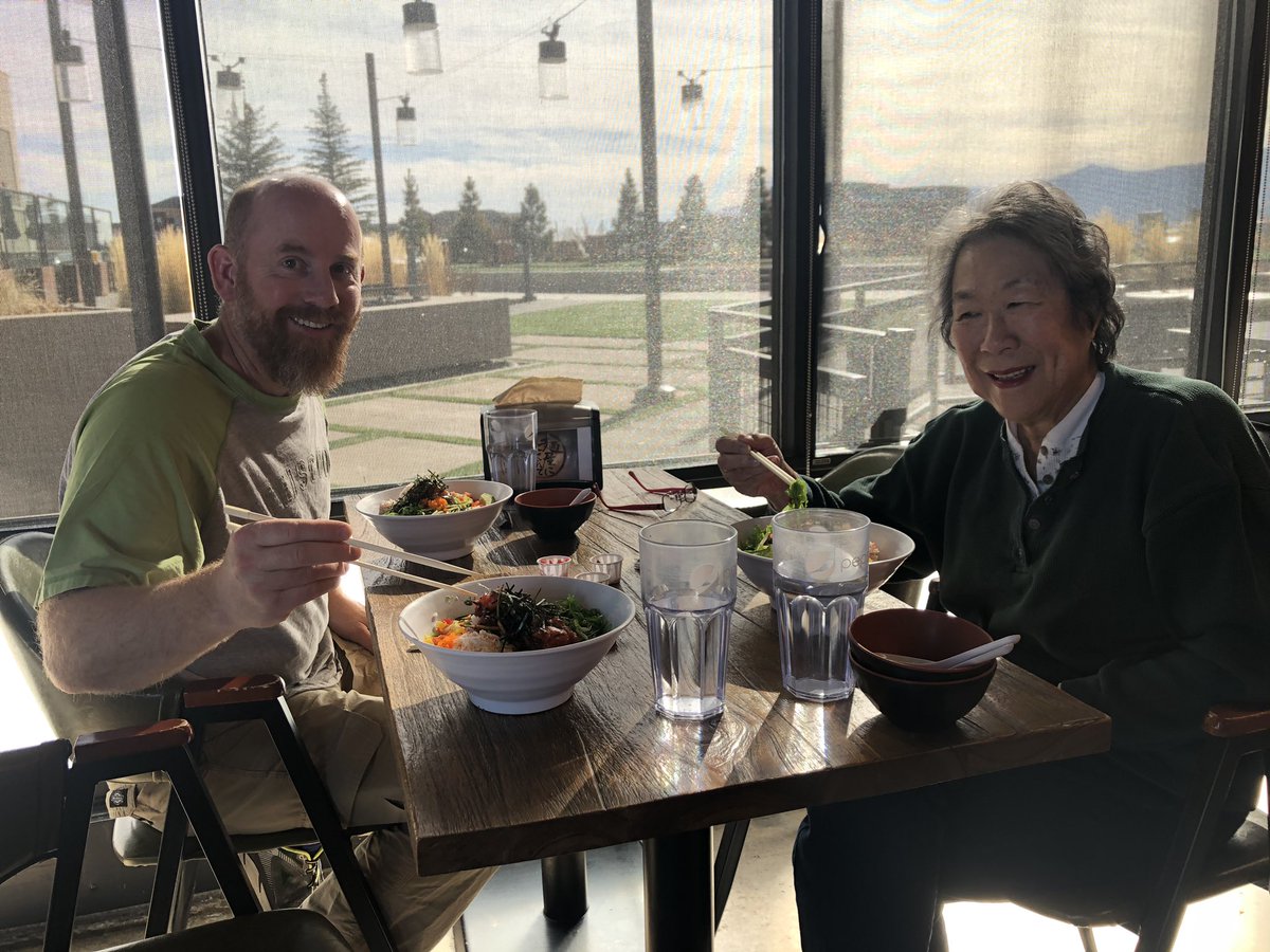 IanthaLee's tweet photo. These two are trying to eat my poke bowl. 🤣 https://t.co/1Ogr69XNUi