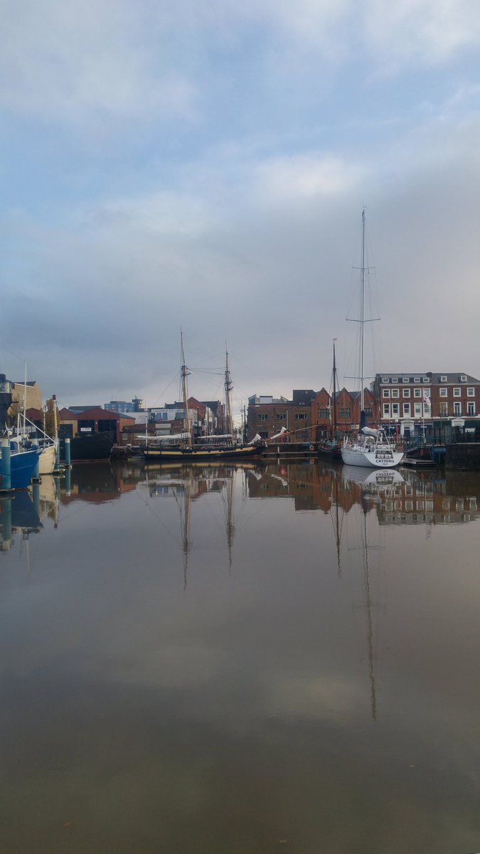 lucyajmmoore's tweet photo. I WENT TO HULL THIS WEEKEND & IT WAS GREAT! WPULD 100% RECOMMEND A #HULLIDAY https://t.co/jKKrjSpVYF