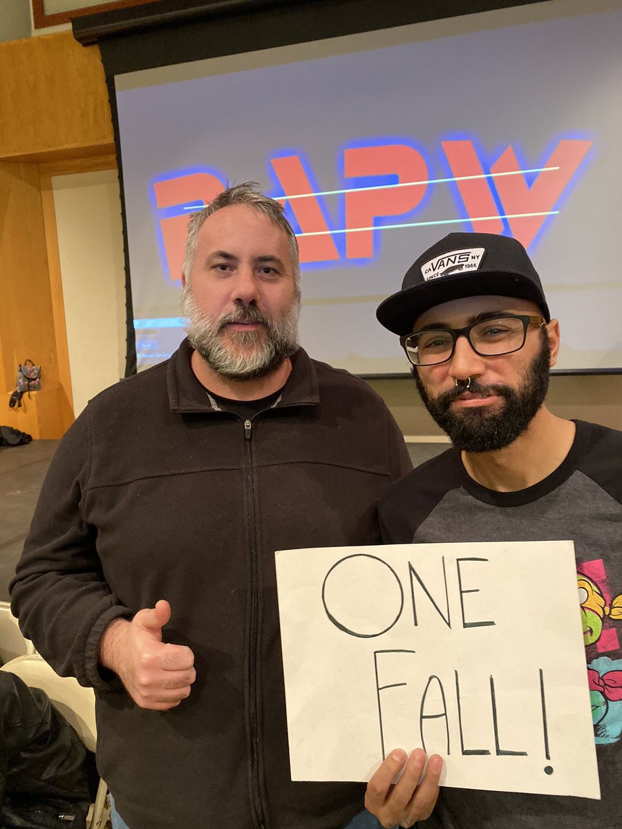 JVC_Boomer's tweet photo. Caught the action last night at #TypeOneToNone with a true fan @garagerick @bigdaddyGOC @OfficialPAPW https://t.co/WNXSH3e6lw