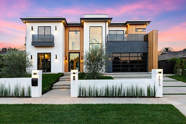 waynefordfilms's tweet photo. 4615 Rubio Ave, Encino @adi_livyatan -
-
#realestate #topproperty #new #modern #modernhome #modernhomes #encino #encinorealestate #shermanoaks #larealestate #mdlla #luxury #luxuryhomes #contemporaryhome #lux #inspiration #motivation #sundayfunday https://t.co/VOTvDLqsO9 https://t.co/bz2yO9Ztnf