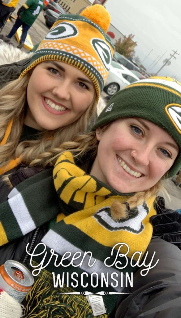 alison_komas's tweet photo. #Getloudlambeau https://t.co/5rdRje6N4E