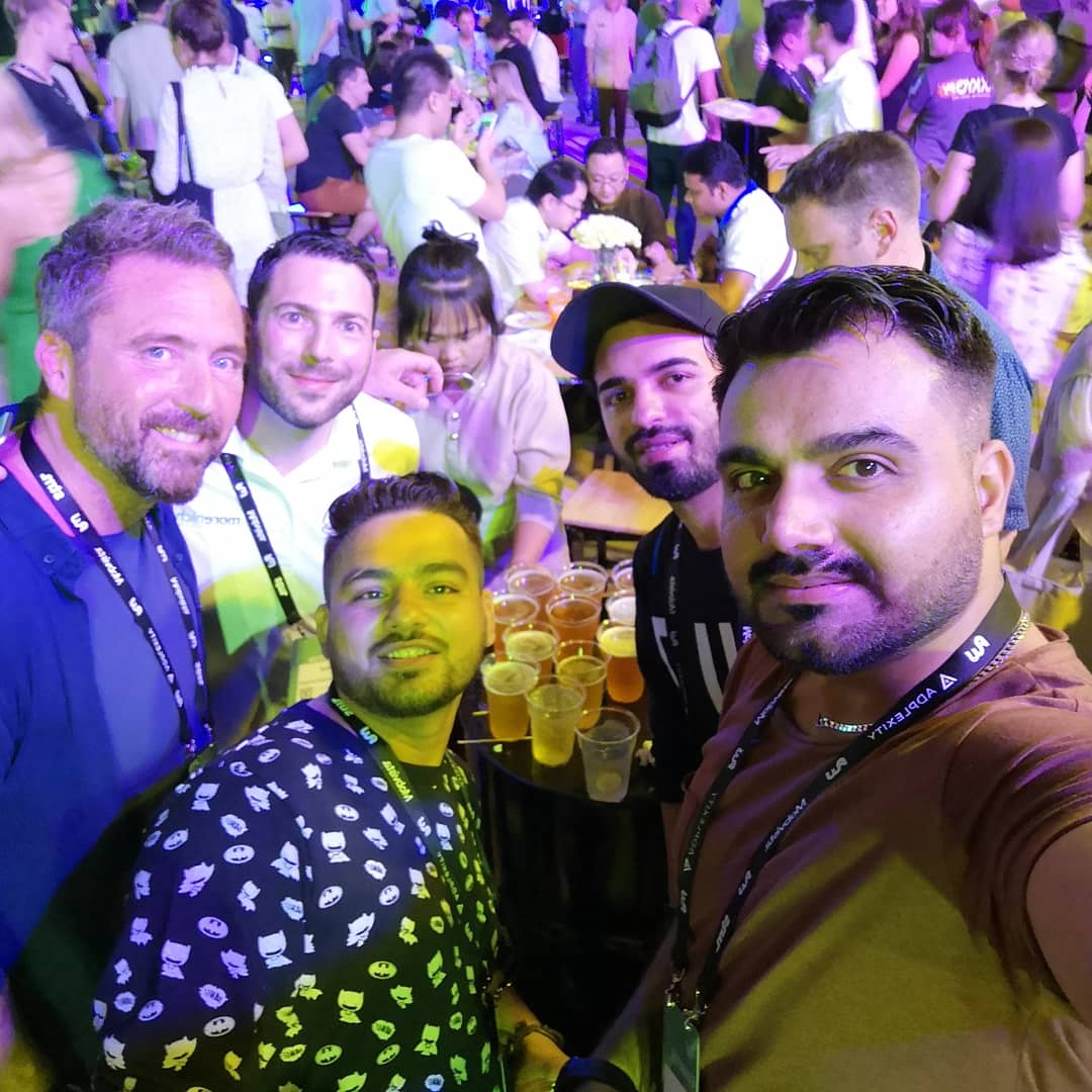 SpunkyWebs's tweet photo. Amazing location, breathtaking view, nice people and even a snake! Yesterday night's Affiliate Summit Official Party was π! #ASAPAC18 #AffiliateSummit #AffiliateMarketing #webgains #moreniche https://t.co/qW1u2bSEqh