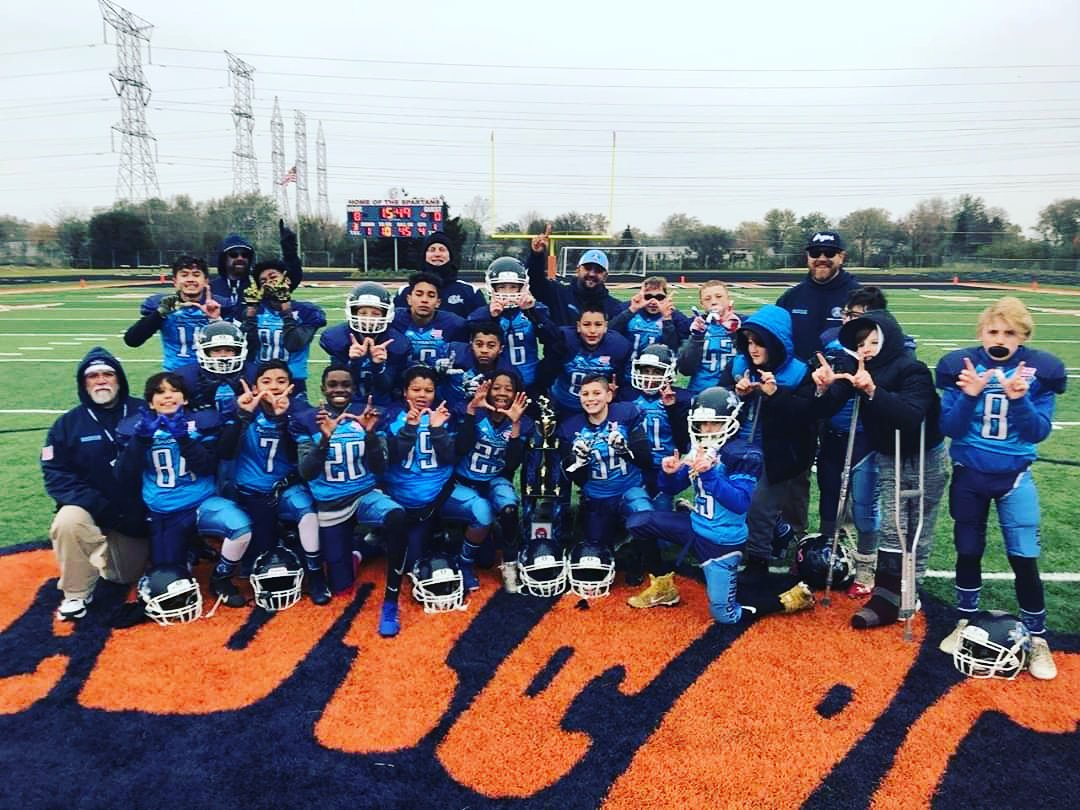 ArgoFootball's tweet photo. Introducing your D2 Pee Wee State Champions!!!! 8-0 hard fought defensive battle.
@Pop_Warner @MidAmericaPW #floridabound #argofootball #algonquinargonauts #footballfamily #beundeniable #popwarnerfootball https://t.co/9cOxtJhaE4