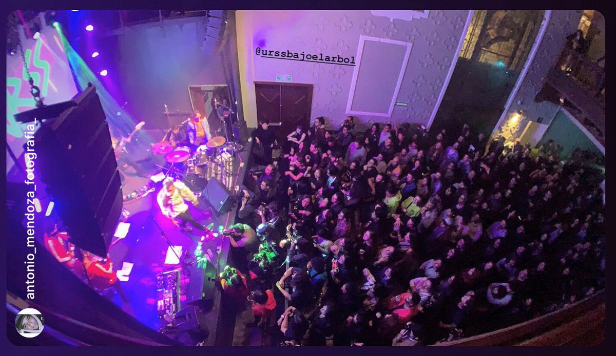 ExaelSalcedo's tweet photo. Voy reviviendo, oigan, que chingon, que cabron, no hay palabras, que noche la de anoche, gracias por tanto amor, no hay palabras para agradecer tanto a la gente detrás de todo esto, los amamos, que viva VRSS bajo el árbol 🔥 📸 https://t.co/OrBmncSAm8