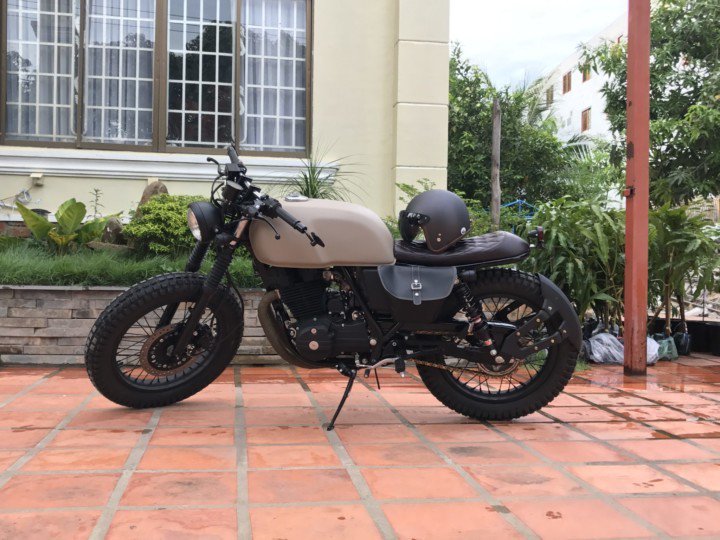 Mr_Weevil's tweet photo. Honda GB 250 кафе-брат з натяком на олдскул від Home Workshop Cambodia
✍️Новий огляд✍️ || 👇👇👇
https://t.co/cNuScJIKoV
======
#honda #gb250 #hondagb #хонда #hondacaferacer #hondabrat #cafebrat #caferacer #каферейсер #брат #братстайл #олдскул https://t.co/l7A1gxa419