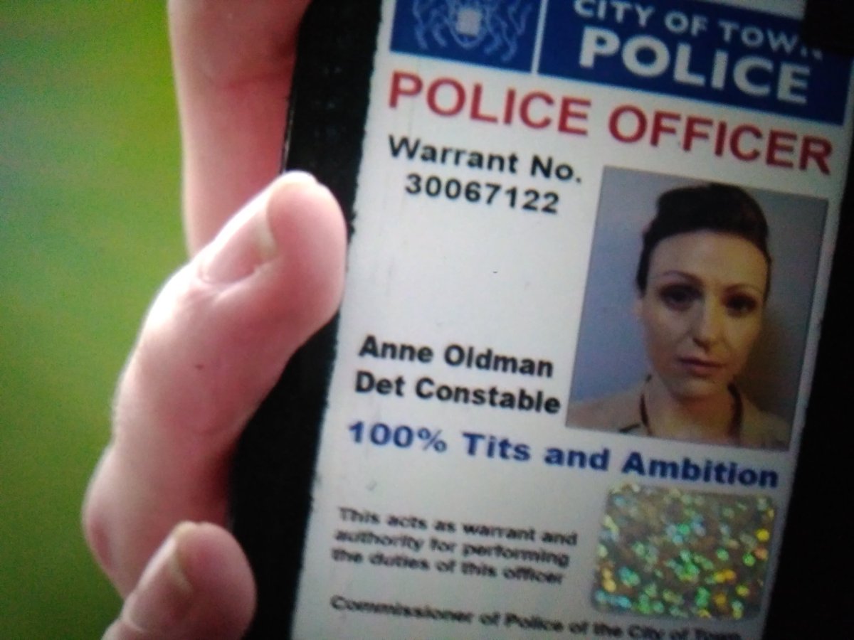 sandra_go1's tweet photo. I introduce to Anne Oldman! She's coming!
Here we are. Because Suranne 😍
Now watching #AtouchofCloth https://t.co/TY7hpdqmTc