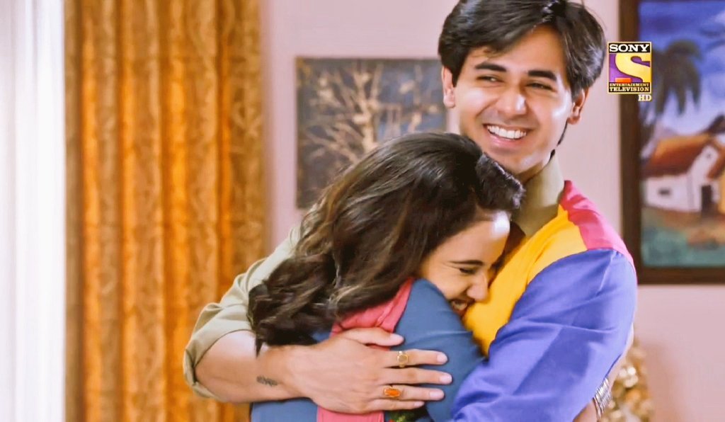 Xx_MaNan's tweet photo. Best Jodi award - Samaina.

They finally won an award for their beautiful on-screen chemistry. Honestly they truly deserve this one. Samaina were just magical.

@irandeeprai | @Ashisinghh Congratulations. ❤️

#ITAAwards2019 |  #YehUnDinonKiBaatHai https://t.co/tTkem34Ros
