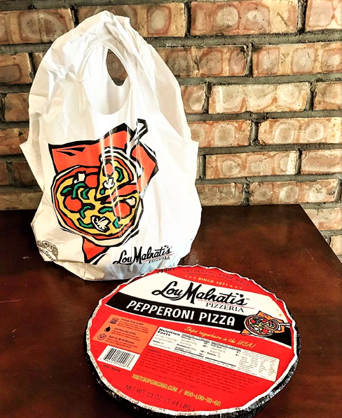 LouMalnatis's tweet image. One for now, one for later! 🍕🍕
Grab one of our pre-baked and flash frozen deep dish pizzas at any of our locations to keep in your freezer for dinner in a snap! 🍽️

📸: @lous_frozen_deepdish

#loumalnatis #loutogo #dinnerhack #incrustwetrust #pizzacravings #pizza #cheese