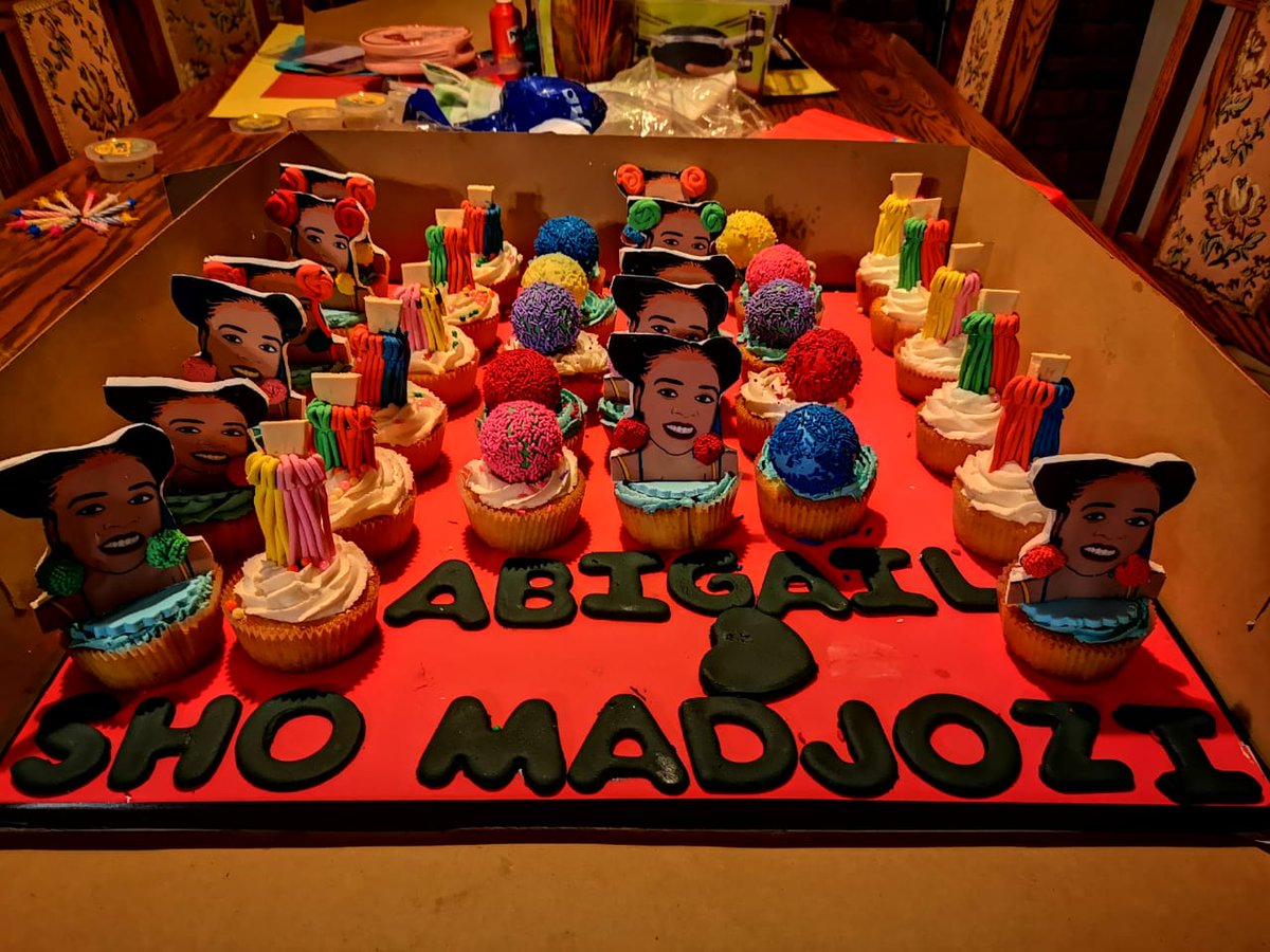 flo_mali's tweet photo. The way my daughter is absolutely loving @ShoMadjozi, Her 11th birthday is all about her 😍😍😍 Happy Birthday to my heart!! The excitement is indescribable.. Can't wait for school tomorrow ❤️❤️ @K_TheGentleman
@tshepisoman https://t.co/nstKeIKBXk