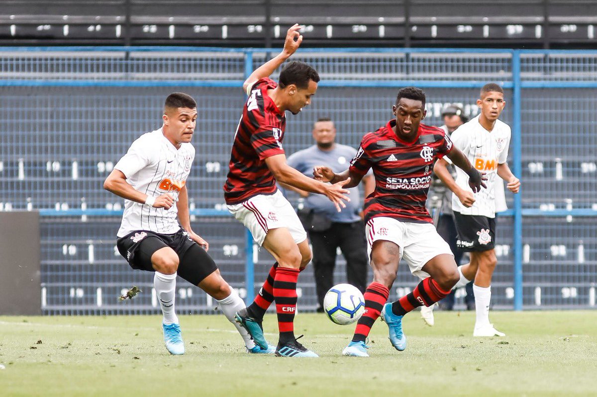 Sub-20: Flamengo vence Corinthians e está com um pé na final
