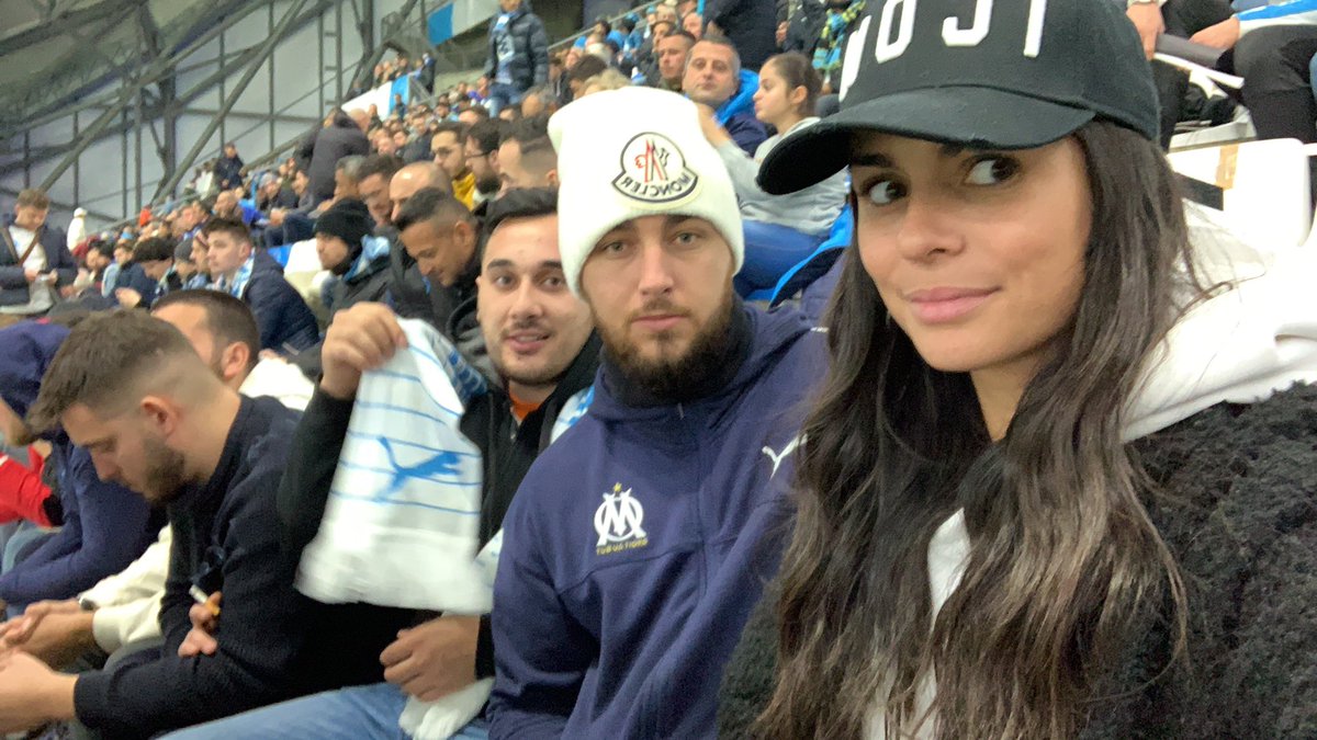 Maureaval's tweet photo. #monomlyon ALLEZ L’OM !!!!!!!!! ❤️❤️❤️❤️ https://t.co/e9UhJGt2Ob