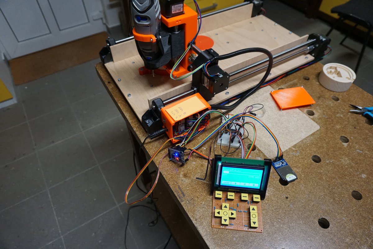 jipraus's tweet photo. Building a simple and cheap console for my CNCs, because I don't have so many PCs 😅. The prototype works so far. I am aiming to be able to do quick calibration and running GCode from SD card. #wirebender #cnc https://t.co/jGxYBQgtXL