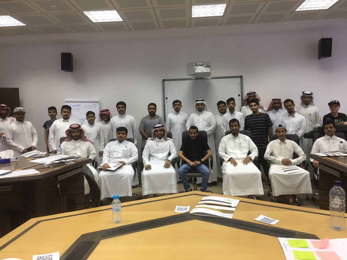 Rowadpsau's tweet photo. صور دورة الاستراتيجيات المناسبة لبدء مشروعك الريادي قدمها الدكتور أحمد عجينه ضمن فعاليات برنامج فكر الذي اطلقه برنامج #رواد https://t.co/els66rrfuw