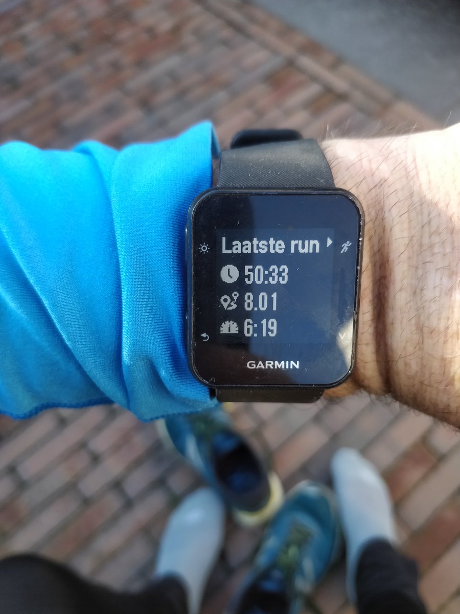 JmSmeets's tweet photo. Na 8 weken rust, vanmorgen de eerste keer weer rondje gerend. Prachtig weer, koud maar volop zon, veel @loopmaatjes gespot. Nu weer draad oppakken in aanloop naar #Sylvesterloop #Elsloo op #oudejaarsavond2019 https://t.co/Fa884MIrnO