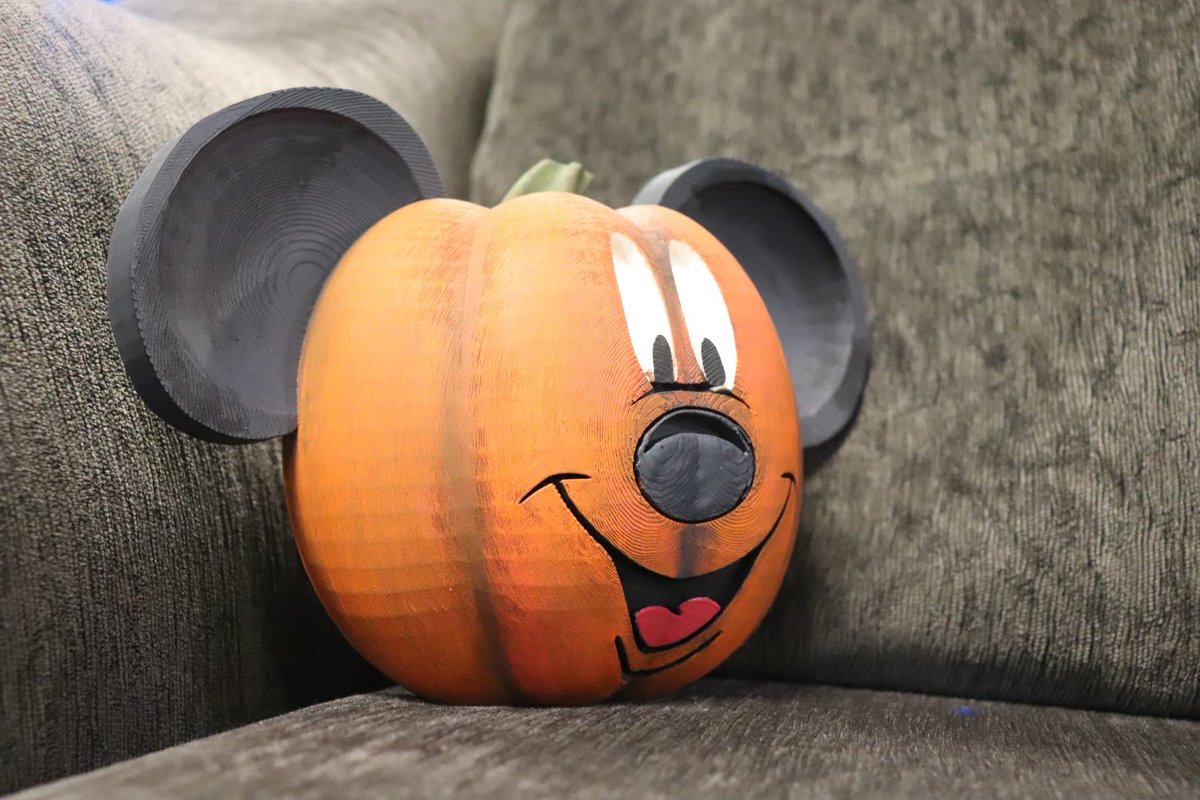 MMakerMadness's tweet photo. #3dprinted Halloween happymouse #3dprint #makerspace9 #chaosmakers https://t.co/XKugIBvinR