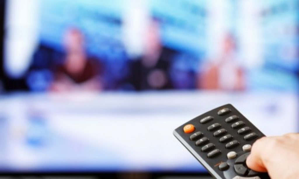 TvBlogMania's tweet photo. I programmi tv di stasera! https://t.co/HzwYGoaMAa https://t.co/AzjFRMJYZH