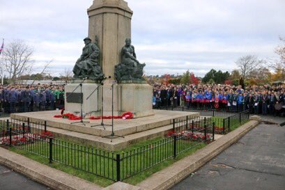 pearce_martin's tweet photo. #WeWillRememberThem #RemembranceSunday My daughter laid a wreath for her Guide Unit today!#zoomrequired https://t.co/3I7ISlFLDn
