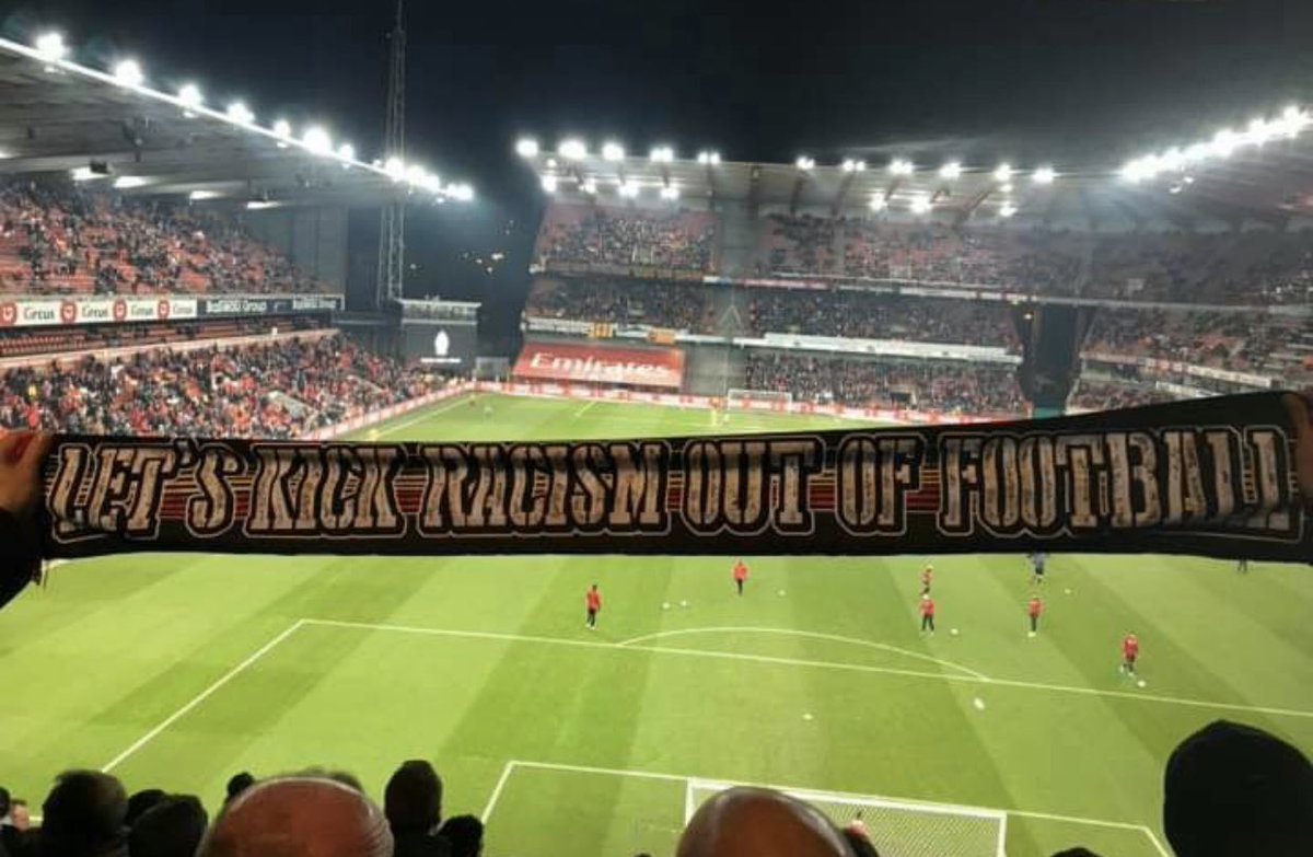 standardsupport's tweet photo. Let’s kick racism out of Football! 👊🏼👊🏾👊🏿
#racism #standarssuporters #supporters #together #sclessin #luik #liege #retweet https://t.co/0EyMwvfZjL
