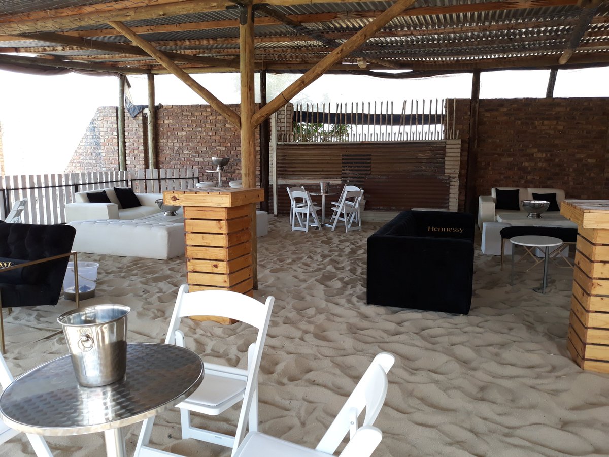 Ausneo13's tweet photo. Hello lovers ! This was a set up done for 'Vida la vie' with some couches sponsored by @HennessySA and @CoronaZA book your Summer Birthday Parties and year end functions here!!! #GirlTalkZA #lookingforsa #Wanted https://t.co/9NxyMFiSNT
