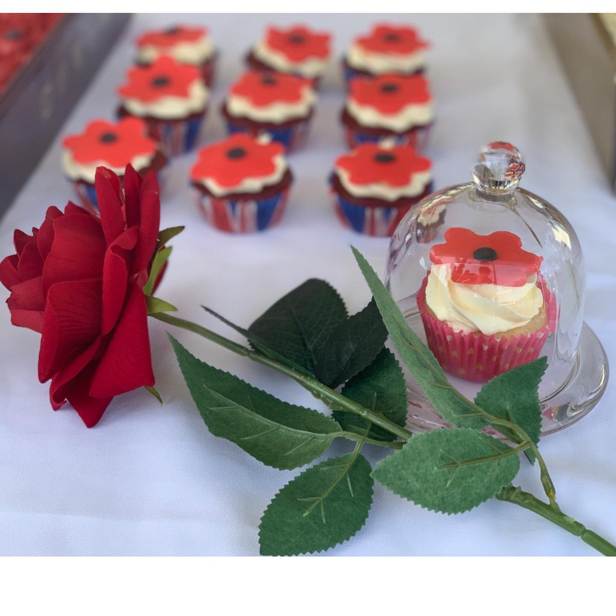 KJcupcakess's tweet photo. Remeberance Day.
Huge appreciation goes to the @UKinGambia & @SharonWardleFCO for trusting us with this project of Poppy-Themed cupcakes for the event.
#KJcupcakes #Homemade #RememberanceDay #PoppythemedCupcakes #Gambia #Africa https://t.co/BO7LgEucsM