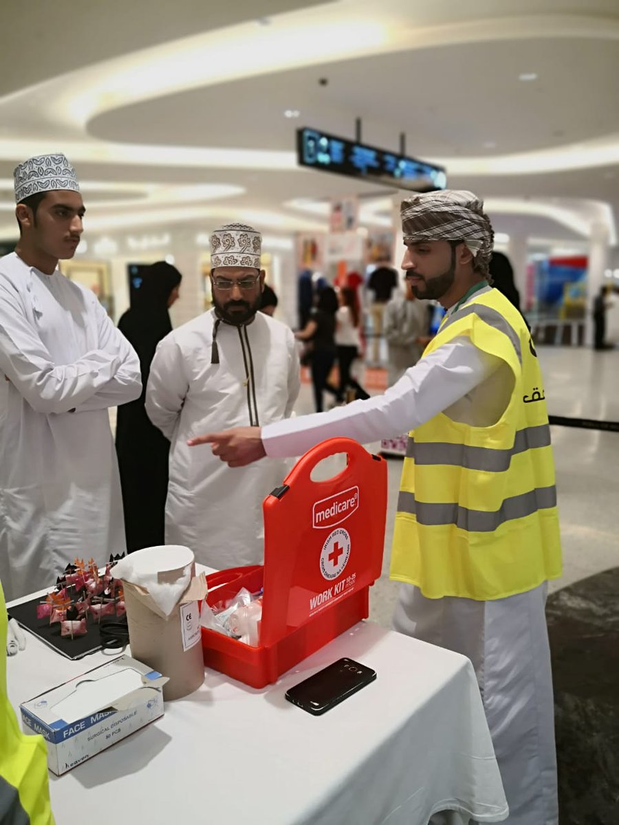 welfare_squ's tweet photo. لقطات من ركن #رفق في معرض الفرق المشاركة في مسابقة #نخلية_واقع اليوم في مسقط مول ✨✨ https://t.co/9uxTO99ZGR