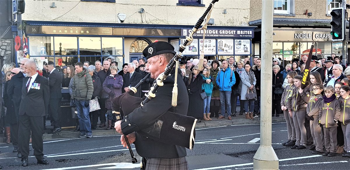BagpiperInWales's tweet photo. In #Cowbridge today for their #Remembrance Service.
For wreath laying I played 'Oft in the Stilly Night', 'Sleep, Dearie Sleep' & 'Amazing Grace'.
#SouthWales #Bagpipes #ValeofGlamorgan #Cardiff #Bonvilston #LlantwitMajor #StAthan #MODStAthan #Torfaen #Swansea #Bridgend #Usk https://t.co/f68fDOBR4L