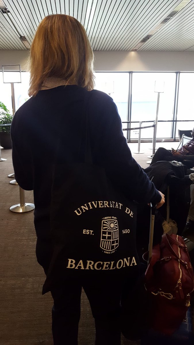 mrosabuxarrais's tweet photo. Tornant de Seatle, després de participar a La 45 AME Conference, organitzada per l’Association for Moral Education. Recerca sobre #ethicalsensitivity #moraleducation @UniBarcelona @ire_ub @GREM_UB https://t.co/f5XINtA7bT