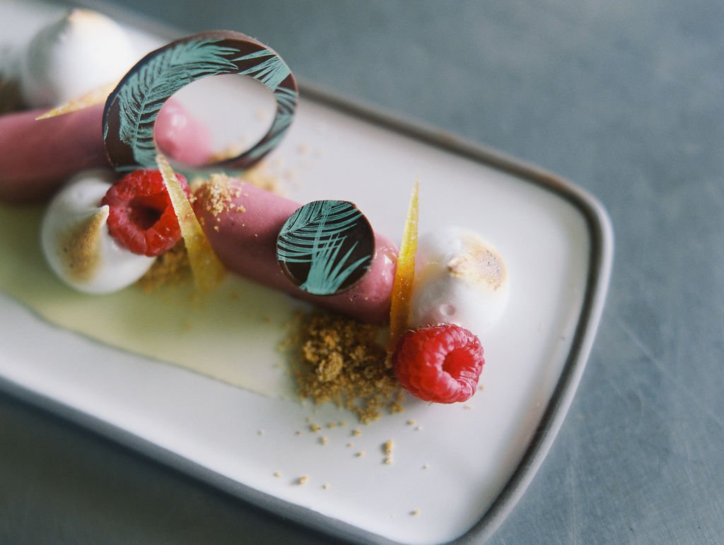 TheRestaurantHW's tweet photo. A touch of tartness is the perfect enhancement to this sweet dish. Photo: @trishbarkerphotography || Styling: @khco.events 
.
.
#dessert #sorbet #desserts #dessertpic #maui #mauihawaii #mauifood #visitmaui #hotelwailea #relaisandchateaux #theRHW #mauinokaoi #aloha #hawaiilife https://t.co/qqg3OALTVC