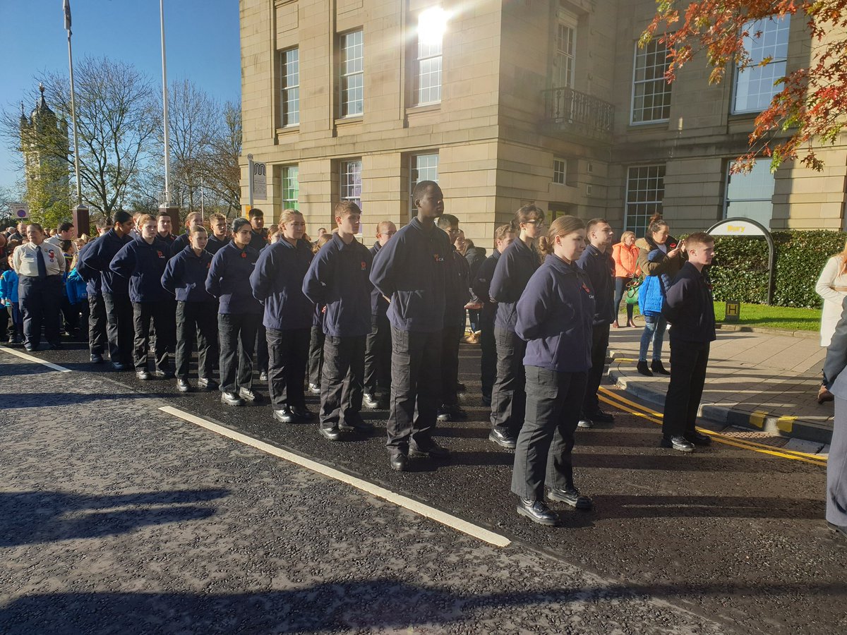 BuryCadets's tweet photo. Very proud to march alongside Bury Police cadets. #LestWeForget https://t.co/Z6fzZKNrOx
