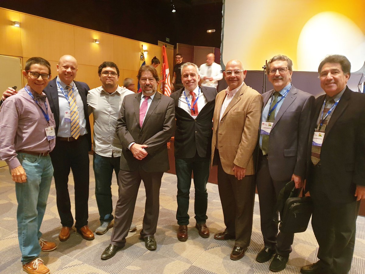 rigotordoc's tweet photo. Finalizó el #3C2019 Curso Cardiovascular de Caracas, con los colegas @jjamaroa , @ciponten , @torresviera, @juliocastrom , @mancebin , y Heliodoro Rodríguez acompañados por el comunicador @LuisCarlos @3ccardio @svcardiologia ÉXITO TOTAL! Felicitaciones al comité organizador! https://t.co/7U6WsBxuWq