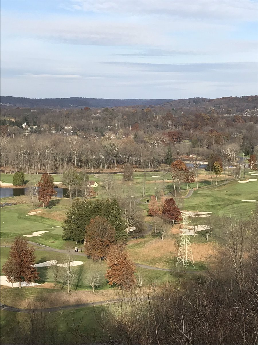 JeffSantarsiero's tweet photo. God granted me one more beautiful fall day to play a little golf after church before we tip our season against Kenyon tomorrow. Relax before the grind is always a good thing. #GTHoops https://t.co/uWIZAwPoG8